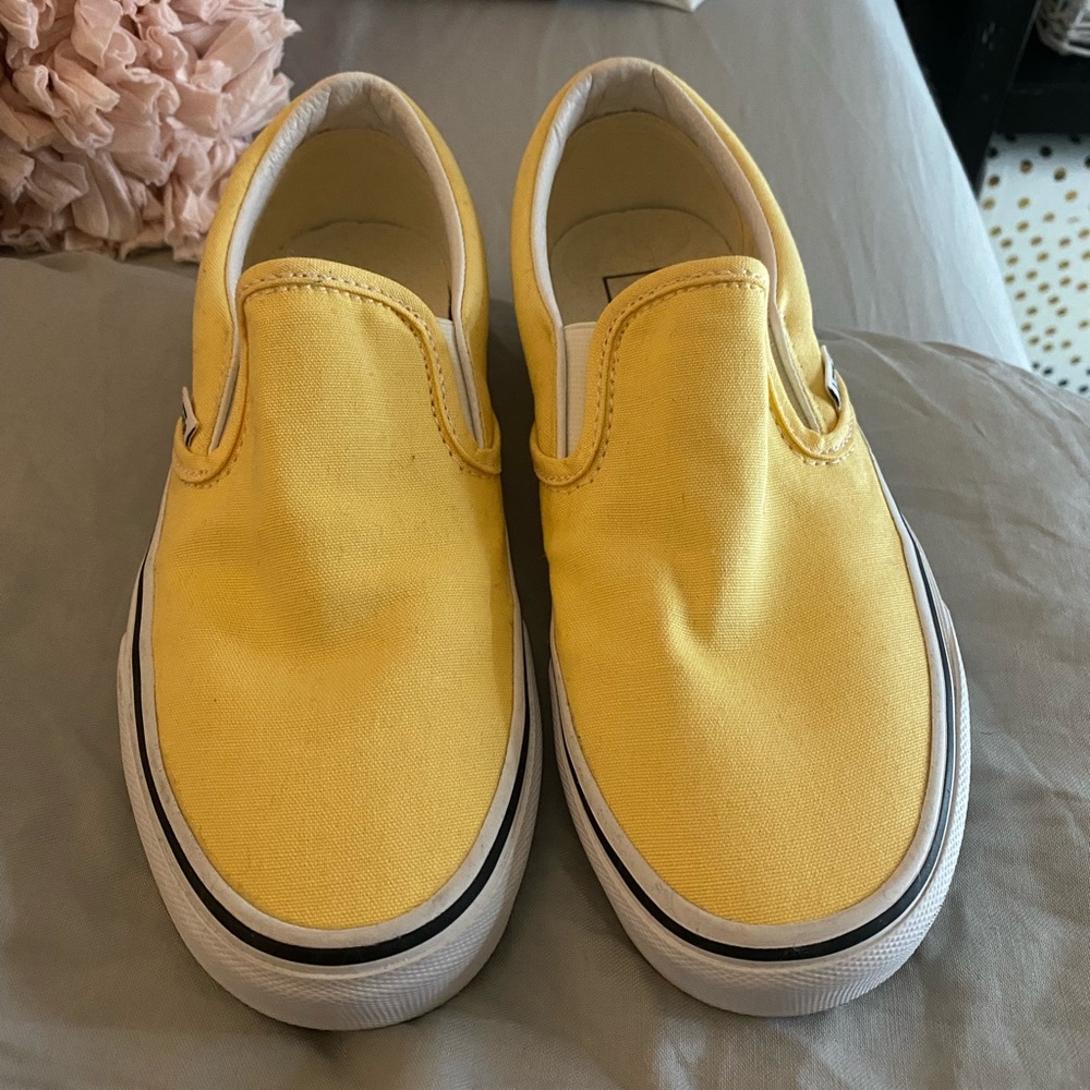Yellow slip-on Vans women’s size 6.5.
